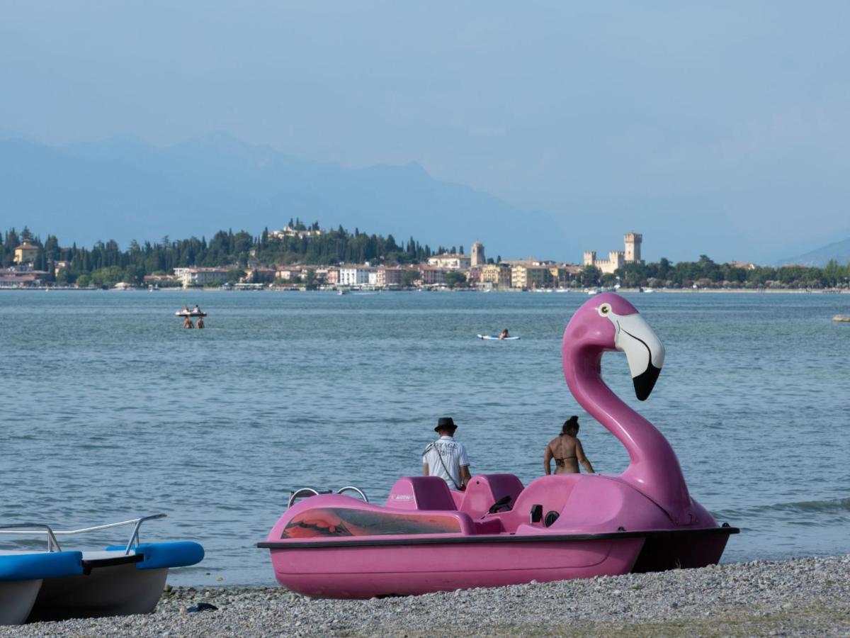 Holiday Home Garda Suite Deluxe By Interhome Rivoltella del Garda Bagian luar foto